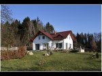 Komfortní a velmi prostorný rodinný dům na polosamotě s výhledem na Trosky, ...